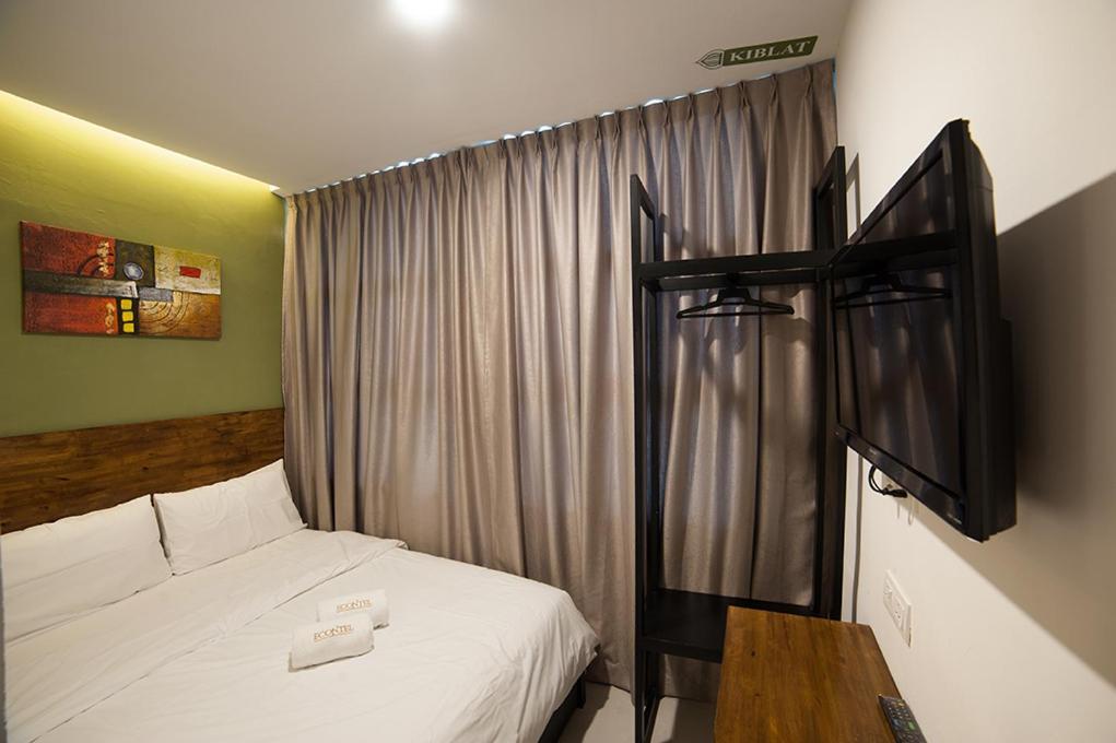 Econtel Queensbay Sungai Dua Bukit Exterior foto