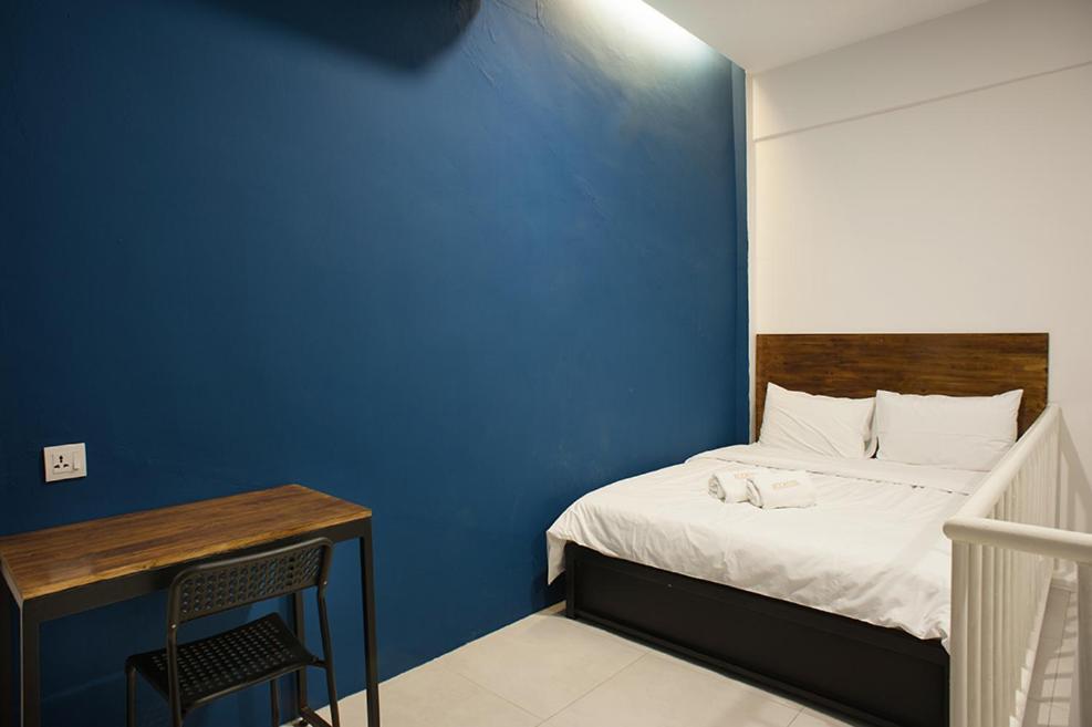 Econtel Queensbay Sungai Dua Bukit Exterior foto