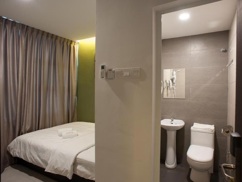 Econtel Queensbay Sungai Dua Bukit Exterior foto